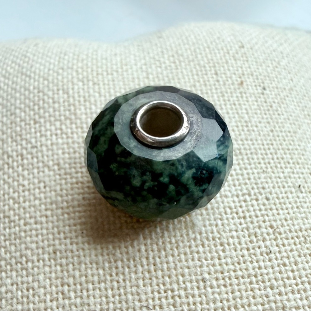 Trollbeads Green Jasper Bead *RETIRED* - Picture 3 of 5